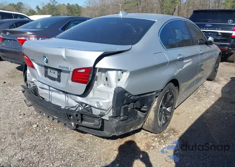 2015 BMW 528I xDrive z USA, uszkodzony, nr VIN WBA5A7C53FD623467